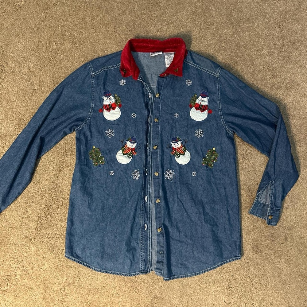 Vintage Bobbie Brooks Embroidered Christmas Long Sleeve Button Up